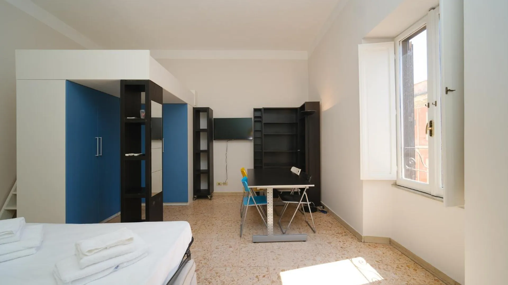Apartment St Lawrence By Buddyrent Rome